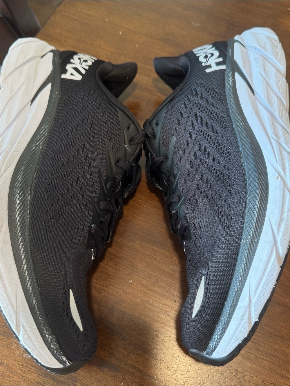 Hoka Womens 9.5D Running Shoes Black Clifton 8 Lightweight Cushioned Athletic - Picture 5 of 11
